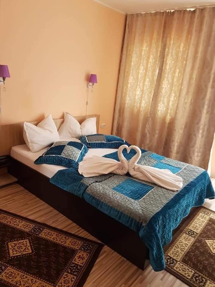 Hotel Vila Robert à Schitu Extérieur photo